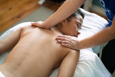 professional back massage therapy