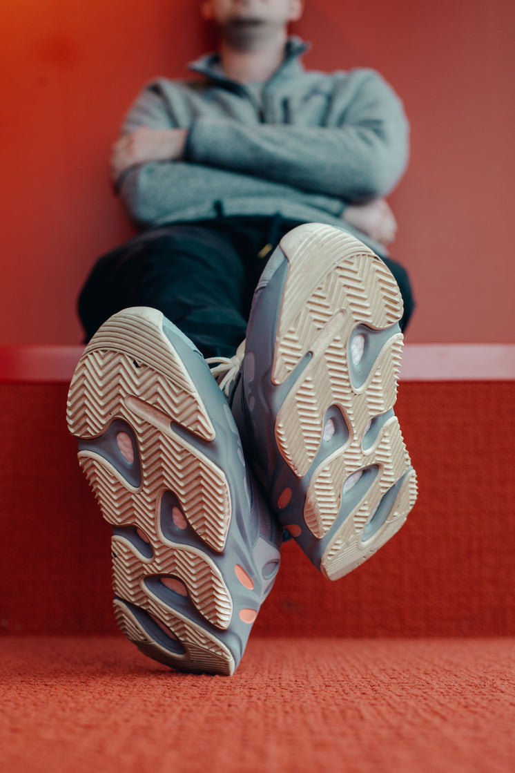 put-your-feet-up.jpg?width=746&format=pjpg&exif=0&iptc=0