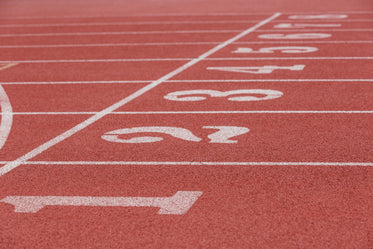 racing track and field lane numbers