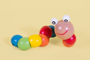rainbow worm toy