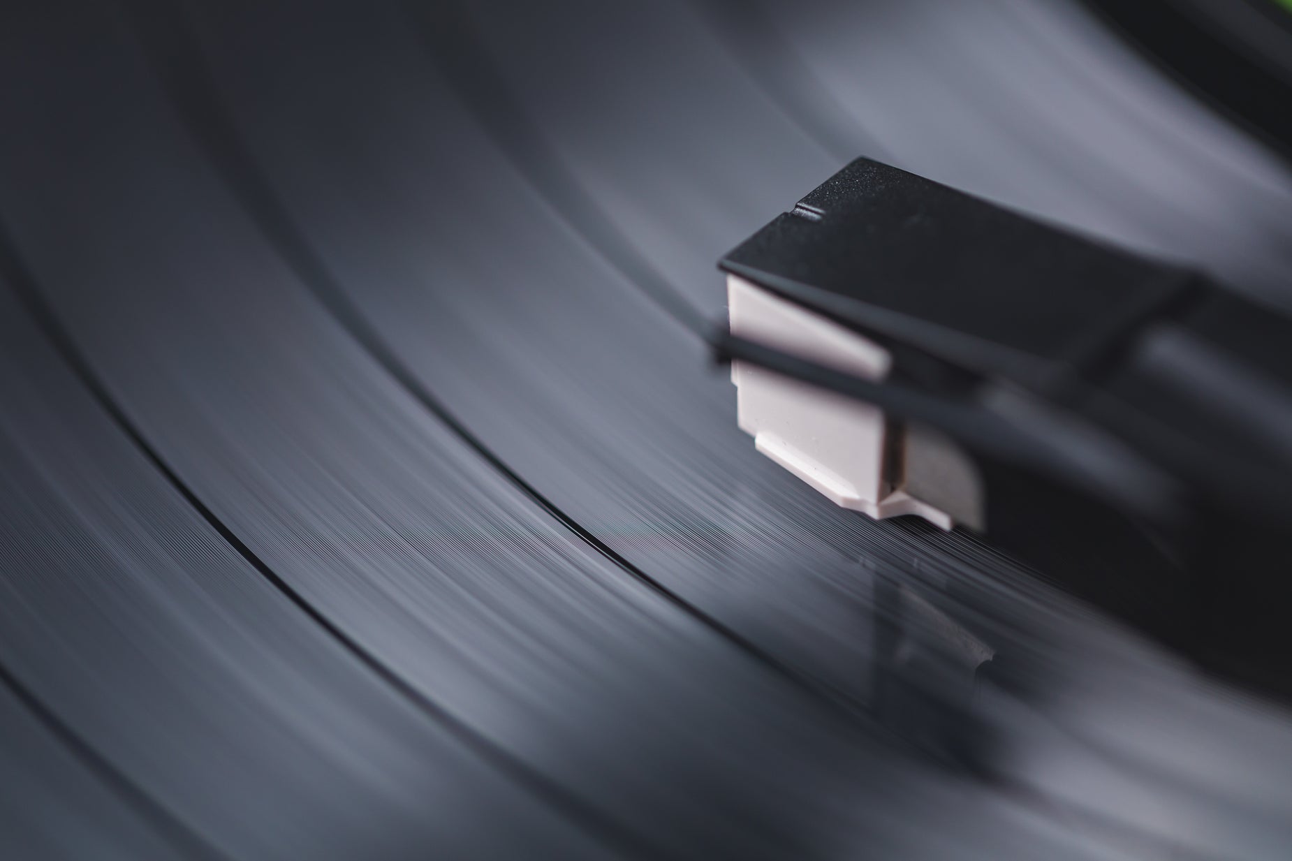 Record Spining Free Record Spinning Image: Stunning Photography