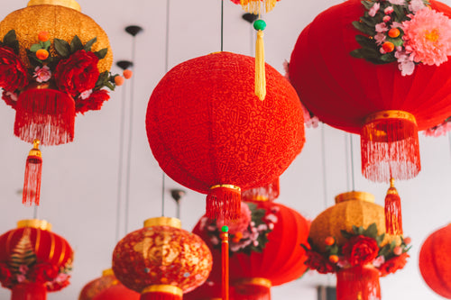 red chinese lantern decor