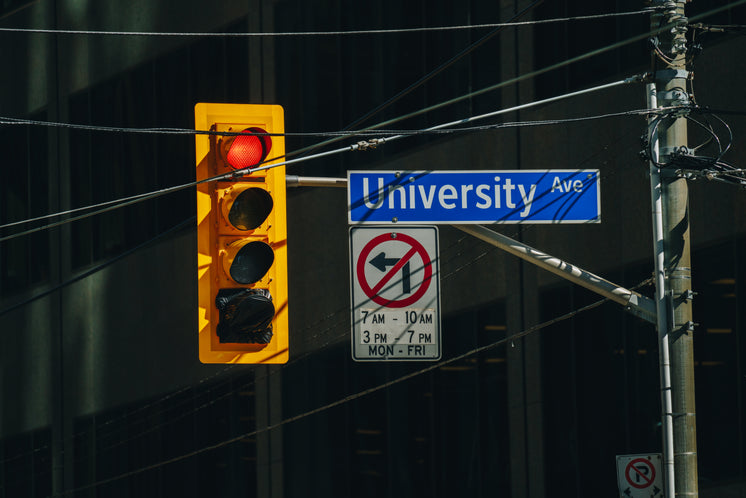 red-traffic-light-street-sign.jpg?width=