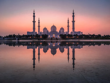 reflections of the taj mahal