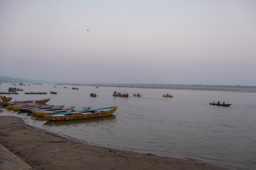 river boats on the gangas shore