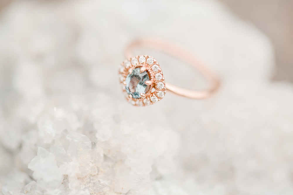 rose gold wedding ring with large stone