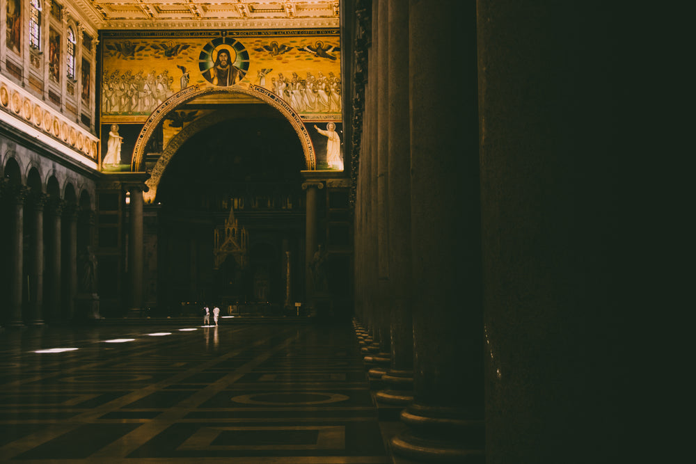 shadowy tour of ornate architecture