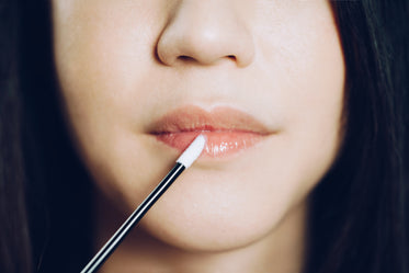 Free Shiny Lipgloss On Lips Photo — High Res Pictures