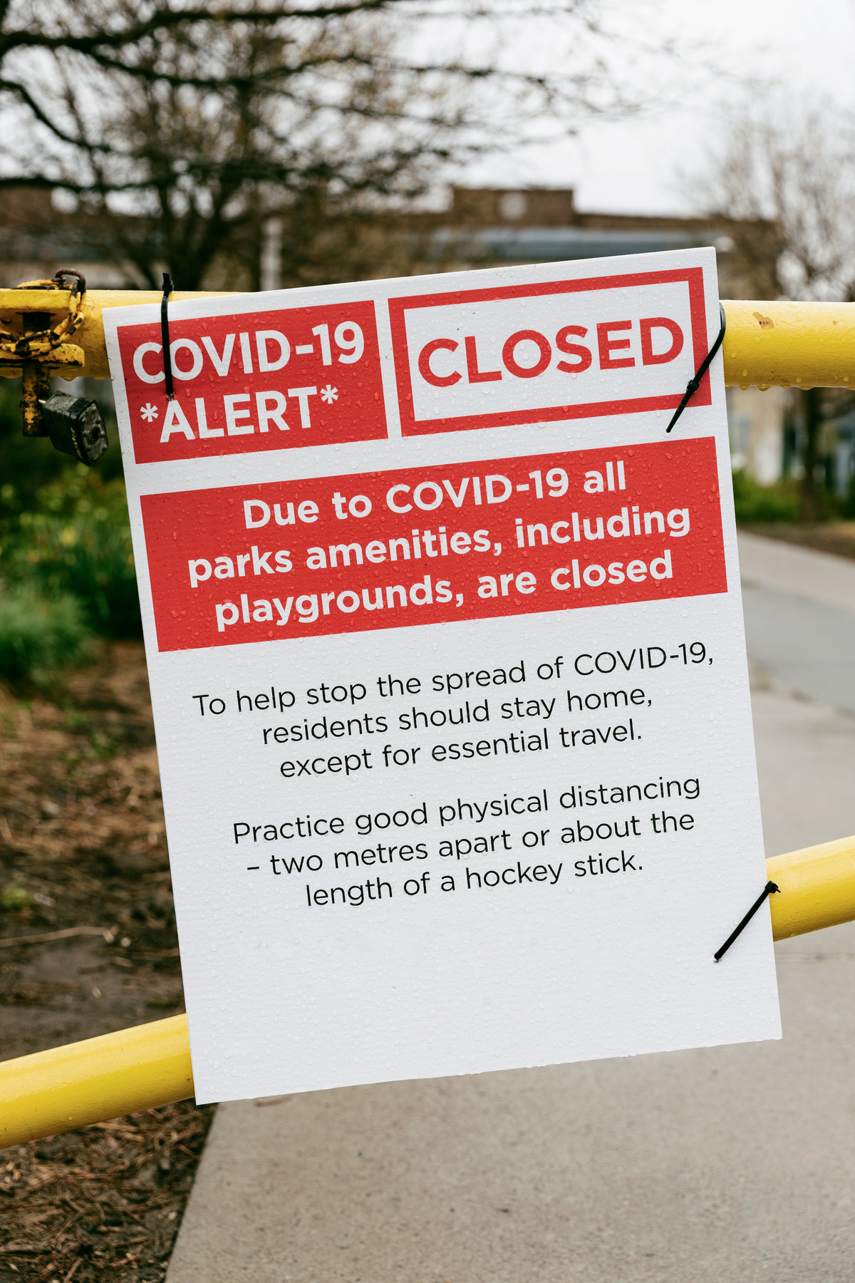 sign announcing park closure