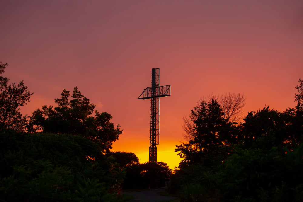 silhouette cross