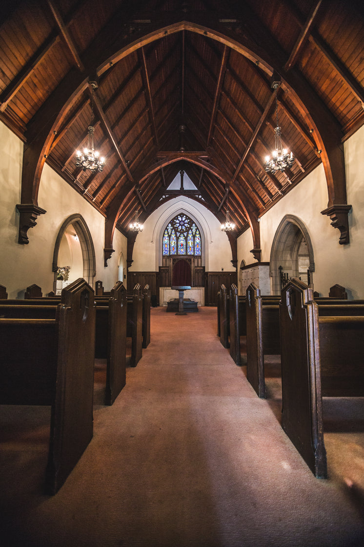 small-chapel-interior.jpg?width=746&format=pjpg&exif=0&iptc=0