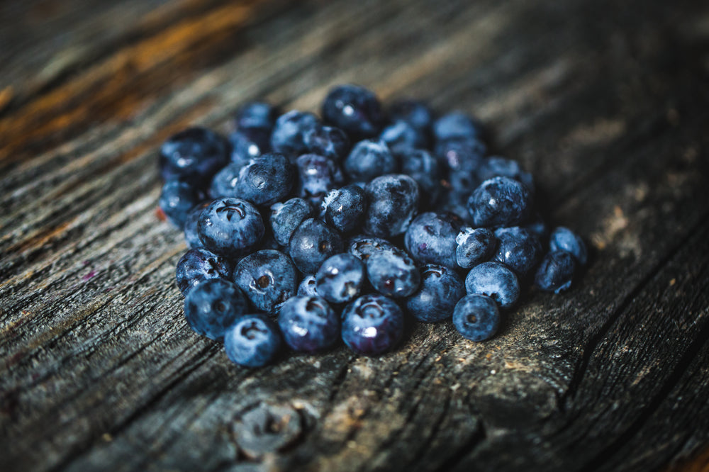 small pile of fresh blueberries