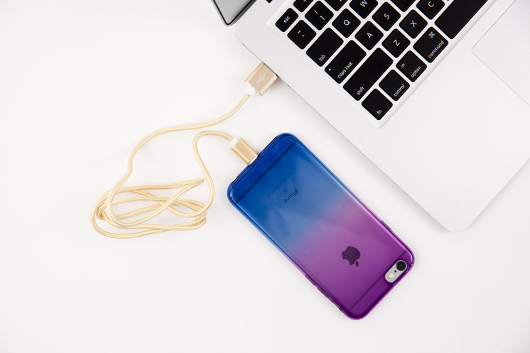 smartphone-charging-in-laptop.jpg?width=