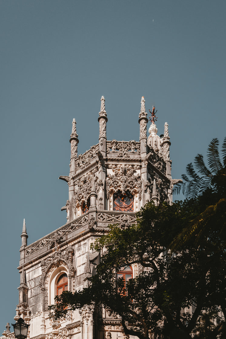 stone-tower.jpg?width=746&format=pjpg&exif=0&iptc=0