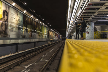 Free Subway Stop Track View Photo — High Res Pictures