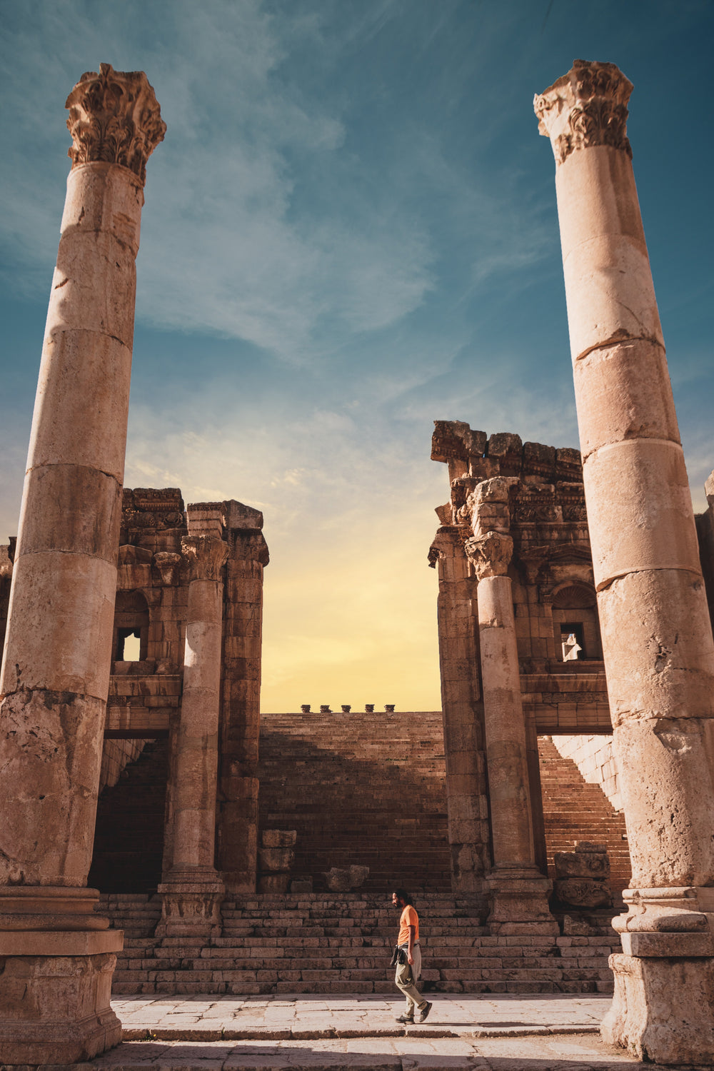 tall pillars within the ruins of jerash museum