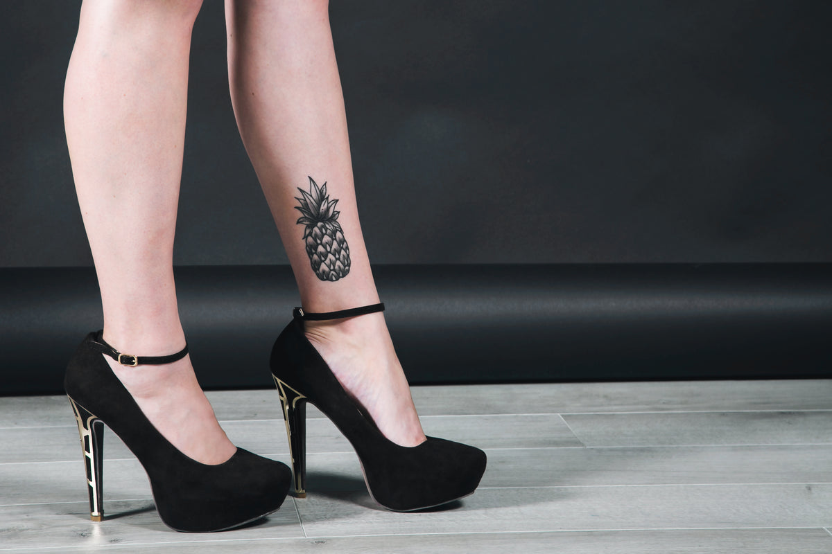 Туфли с татуировкой