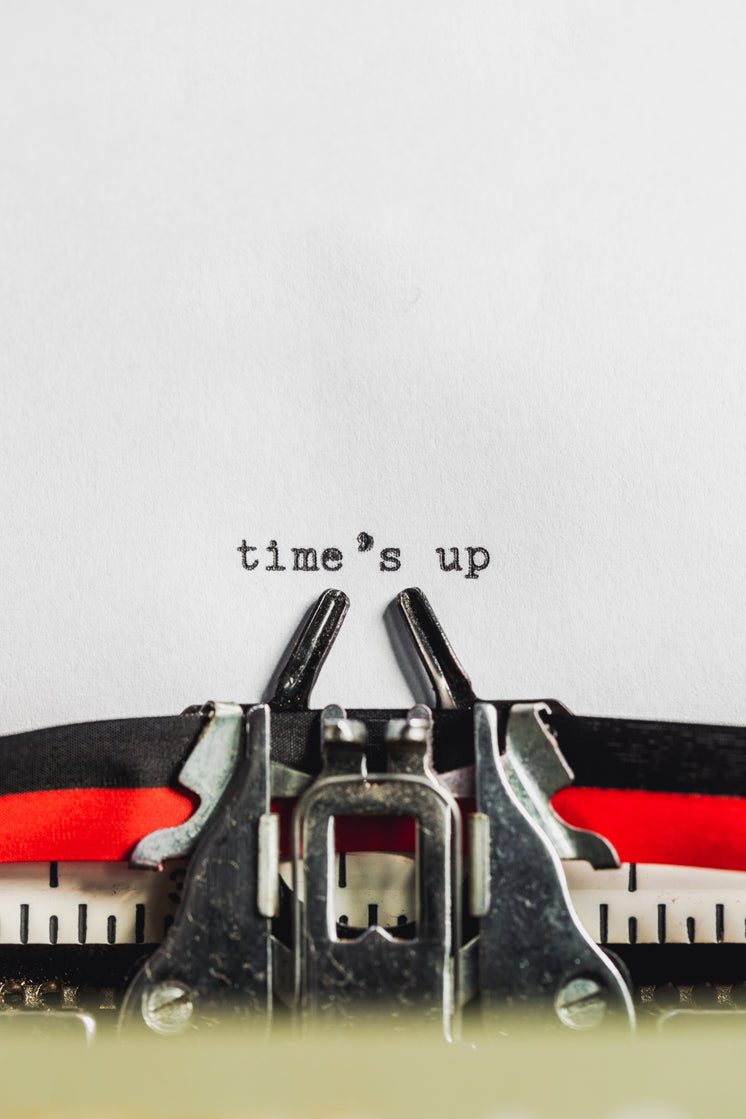 text-on-typewriter-states-time-s-up.jpg?