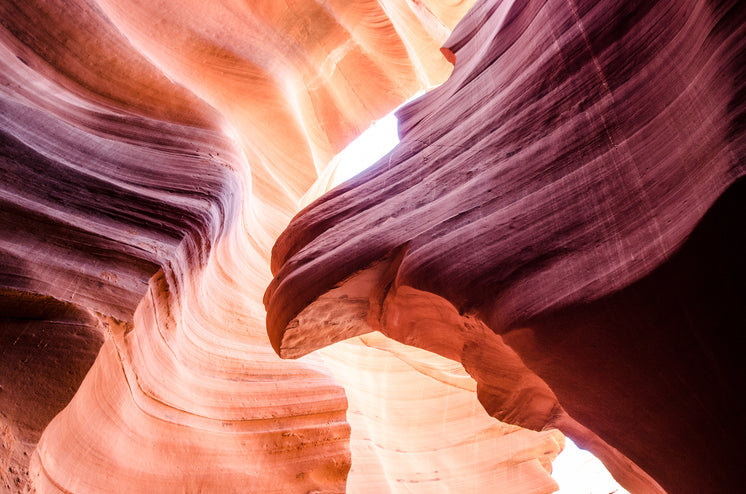 the-curves-of-red-sandstone-forge-an-underground-corridor.jpg?width=746&format=pjpg&exif=0&iptc=0
