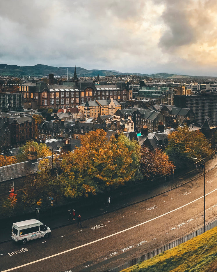 The European Cloudy City