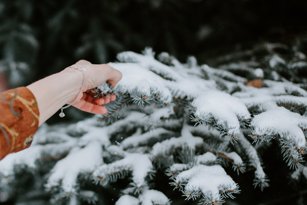 the feel of pine and snow