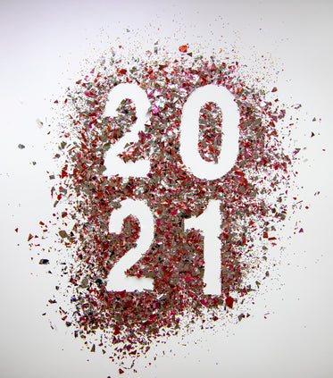 the year 2021 written in confetti