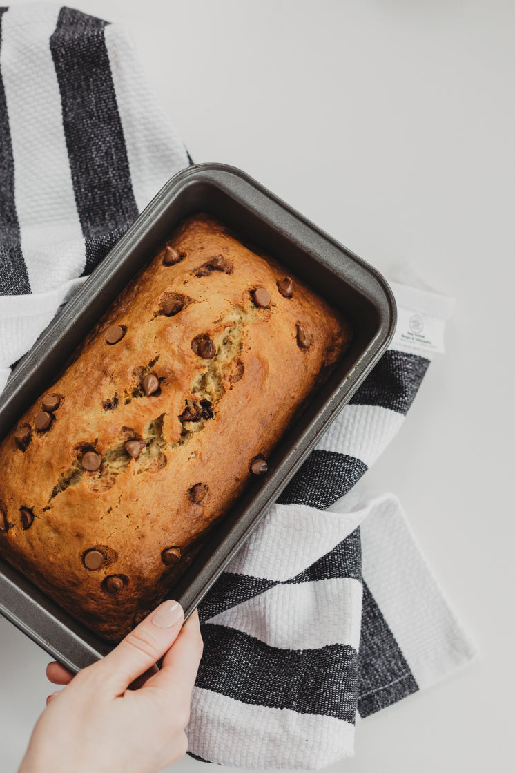 this-baking-looks-so-good-you-can-almost