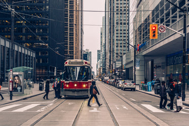 toronto streetcar downtown