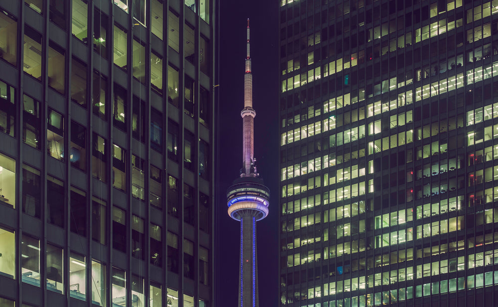 toronto tower at night