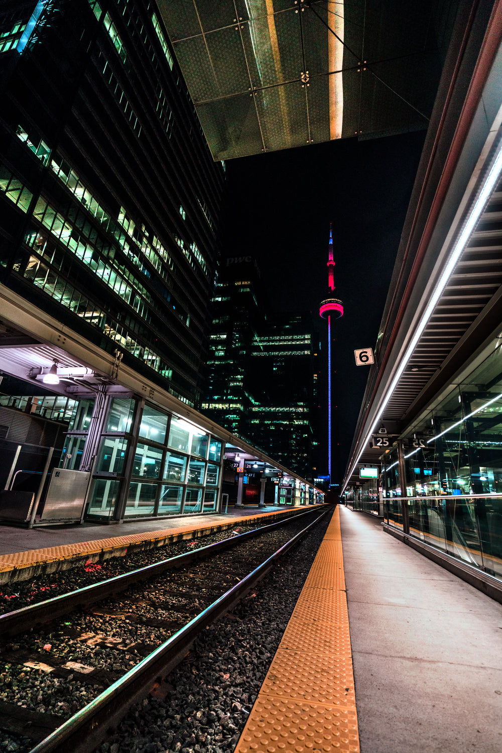 train tracks in city