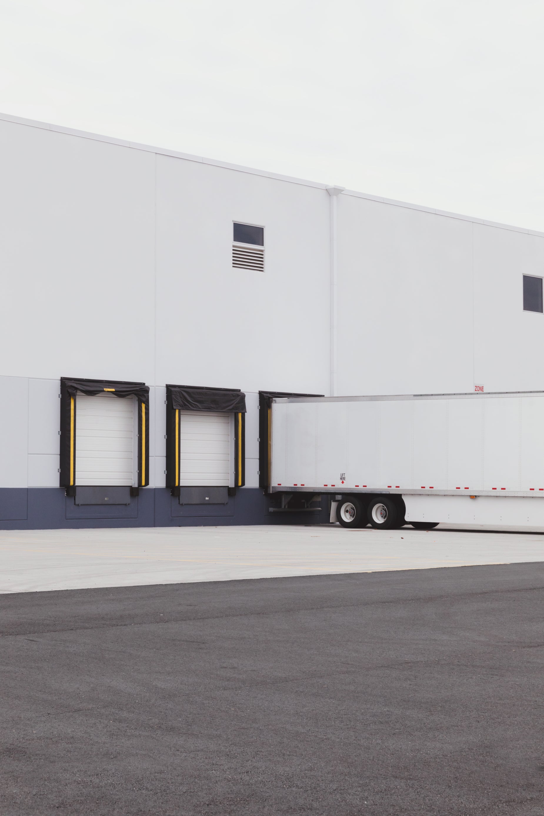 Th4e Loading Bay Free Stock Photo of Truck At Loading Bay — HD Images