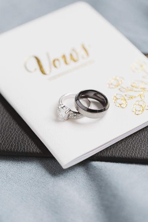 wedding rings with wedding vows