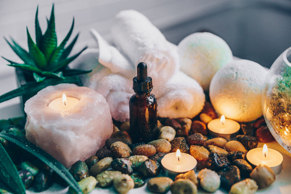 wet pebbles and spa decor