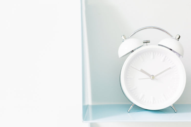 white-alarm-clock.jpg?width=746&format=pjpg&exif=0&iptc=0