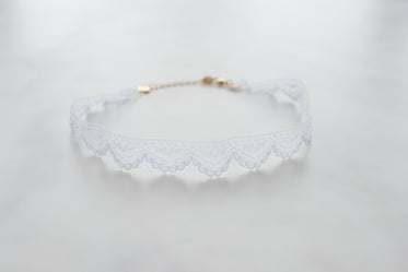 white lace choker product photo