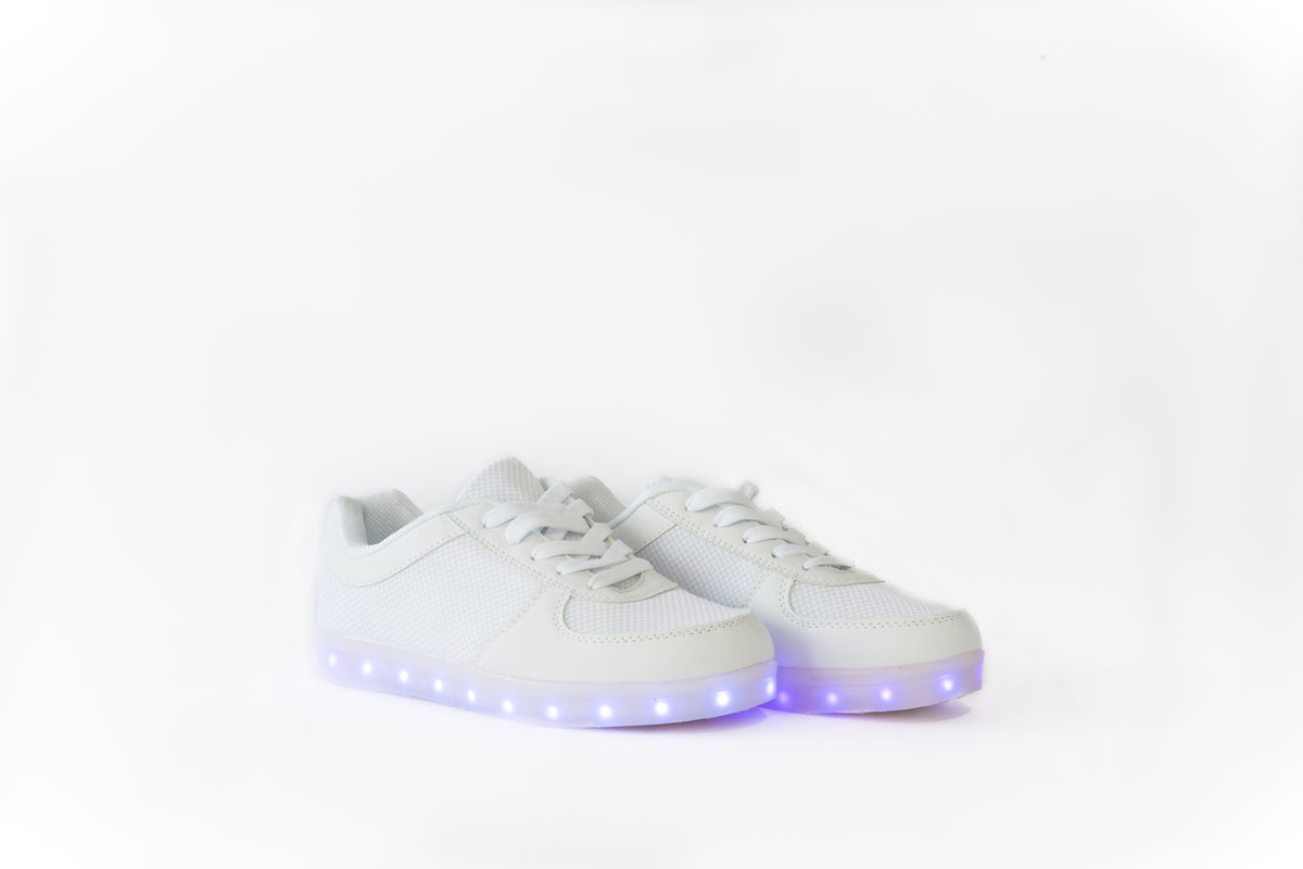 op tijd toeter Zelden Sell LED Sneakers Online — Start a Store Today