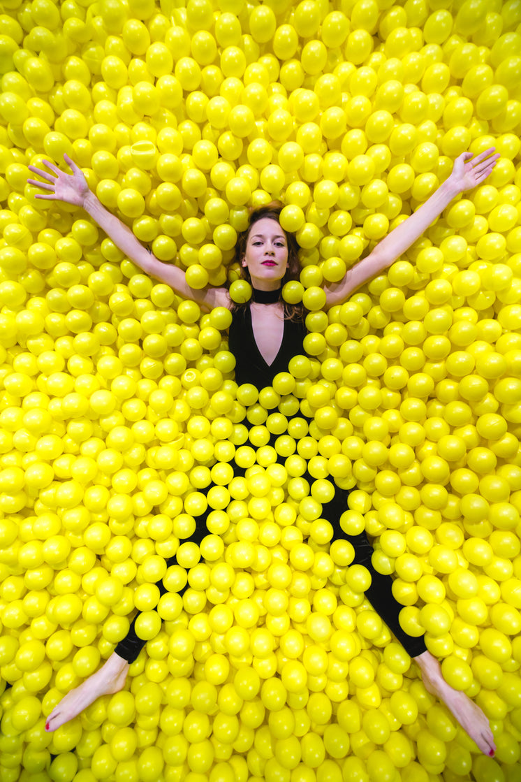 woman-star-fishes-in-ball-pool.jpg?width=746&format=pjpg&exif=0&iptc=0