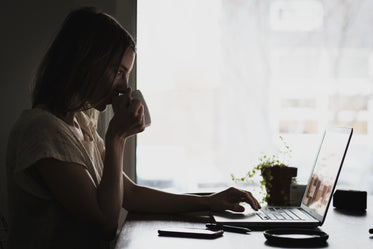 woman working on laptop