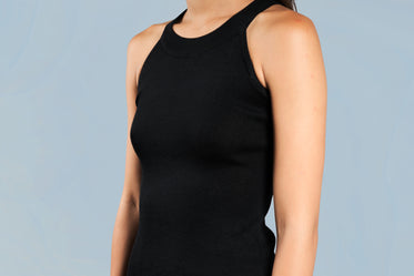 women black crew neck tank