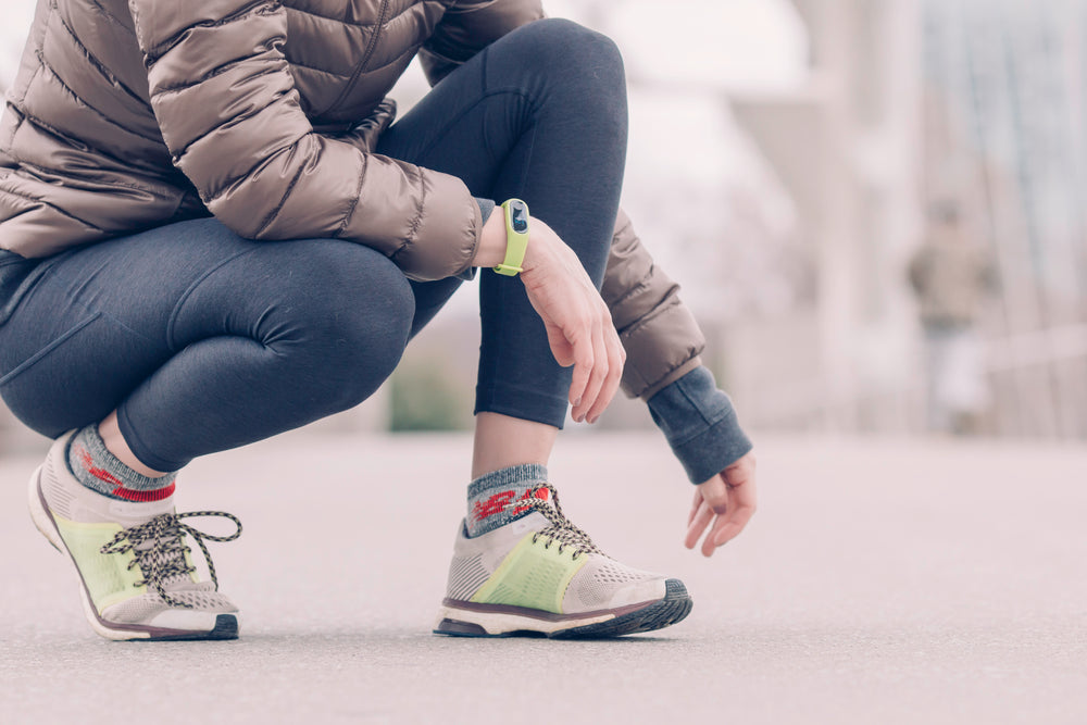 woman wearing athletic leggings